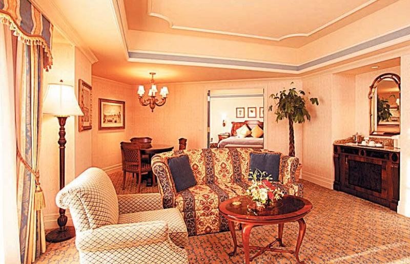Tokyo Disneysea Hotel Miracosta Тиба Экстерьер фото